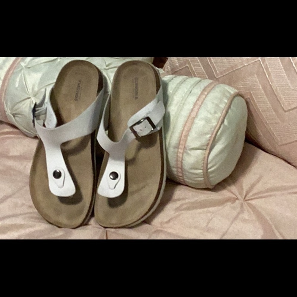 Cork foot bed, sandals